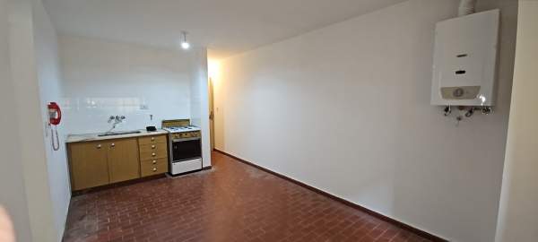DEPARTAMENTO EN ALQUILER - 1 DORMITORIO - calle. HIPOLITO IRIGOYEN 680, RIO CUARTO — foto 2