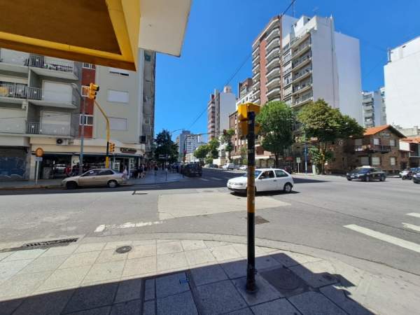 Departamento 2 ambientes c/balcon zona Avda Colon y Cordoba Alquiler Estudiantes - 7