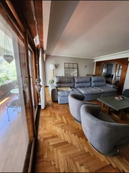 Excelente Piso exclusivo de 171 m2 cubiertos C/ dos cocheras a metros de Plaza mitre y Avda Colon - 6