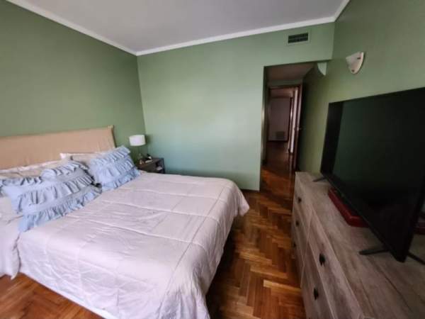 Excelente Piso exclusivo de 171 m2 cubiertos C/ dos cocheras a metros de Plaza mitre y Avda Colon - 16