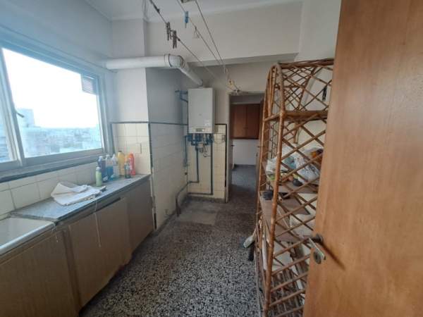 Oportunidad Departamento Piso exclusivo de 4 ambientes C/balcón sobre Avda. LURO casi Salta - 18