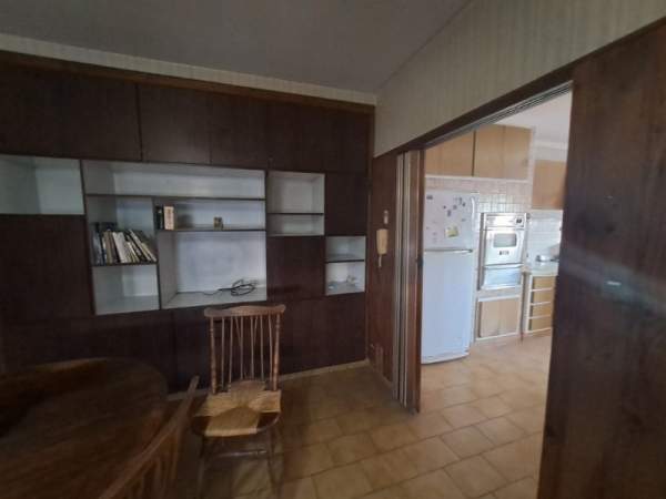 Oportunidad Departamento Piso exclusivo de 4 ambientes C/balcón sobre Avda. LURO casi Salta - 2