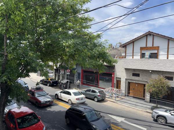 2 locales + espacio aéreo para construir -Venta en Block-Flores — foto 12