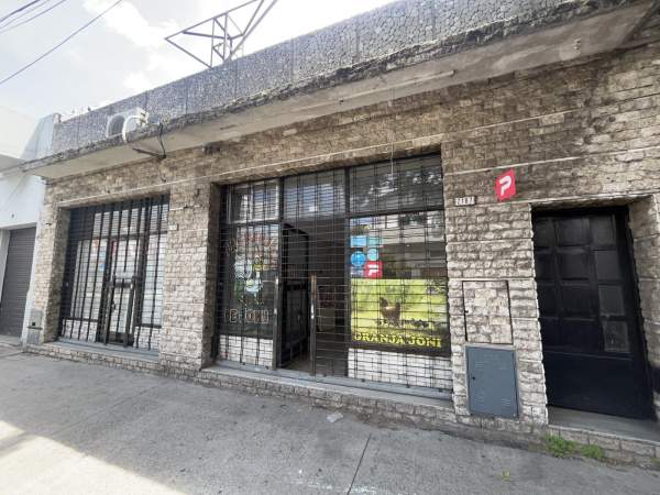 2 locales + espacio aéreo para construir -Venta en Block-Flores — foto 3