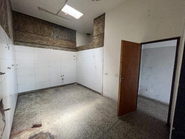2 locales + espacio aéreo para construir -Venta en Block-Flores — foto 10