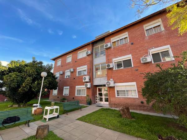 Departamento 4 amb con cocera complejo cerrado -Venta-El Palomar — foto 3