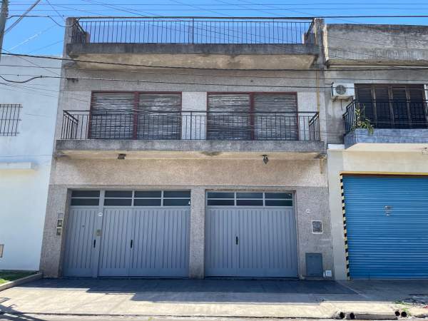 Galpon /depósito con 2 Departamentos en Block-Venta-Martín Coronado — foto 2