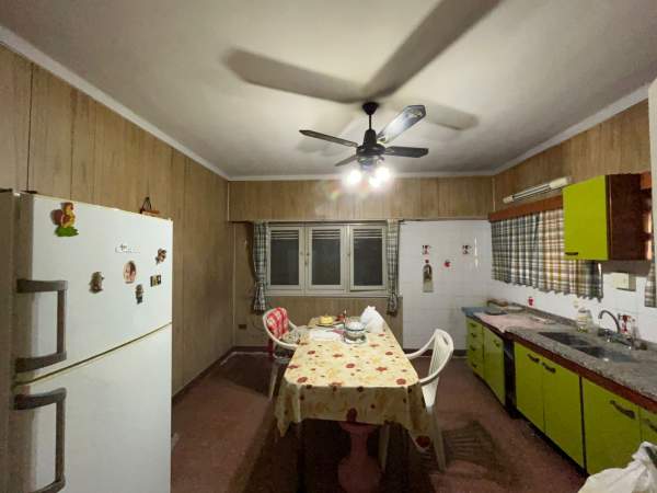 Casa con gran lote en Venta - Martin Coronado — foto 7