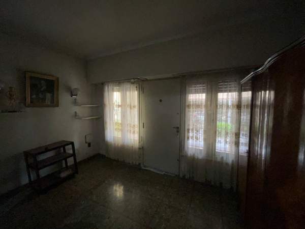 Casa con gran lote en Venta - Martin Coronado — foto 9