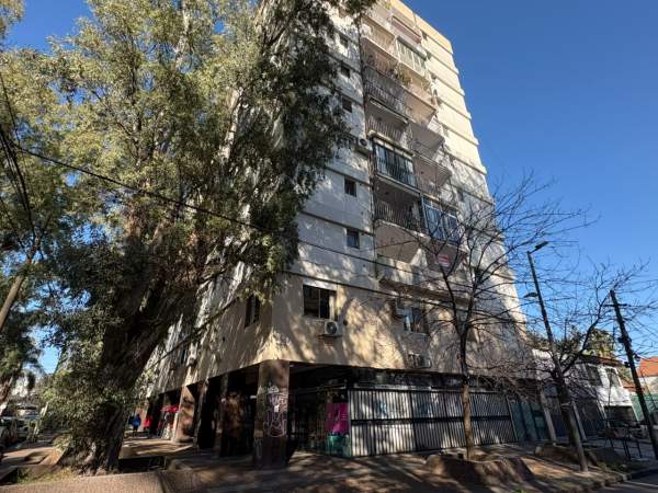 Departamento 3 ambientes con ascensor en Venta-Ciudad Jardín — foto 2