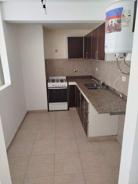 Hermoso departamento en alquiler ubicado en Caseros — foto 5