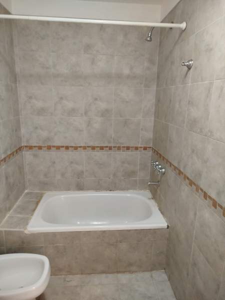 Hermoso departamento en alquiler ubicado en Caseros — foto 7