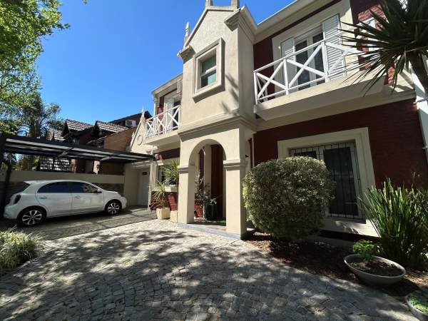 Hermosa Casa 5 ambientes en Venta ubicada en Ciudad Jardin — foto 2