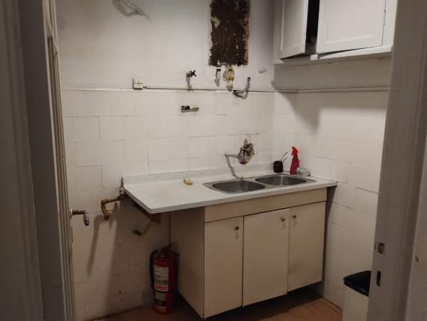 5 AMBIENTES AMPLIOS , CABALLITO — foto 3