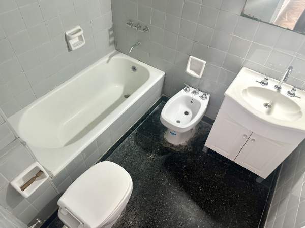 Departamento de 3 Ambientes con Balcón al Frente en Venta en Villa Devoto — foto 8