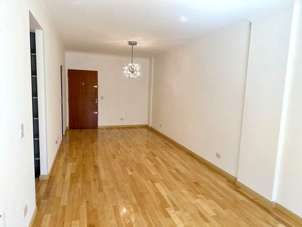 3 ambientes al frente + monoambiente independiente — Unidos por patio — 3 cocheras — Villa del Parque EN VENTA — foto 2