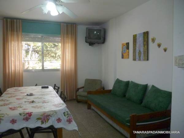 DEPARTAMENTO A SOLO UNA CUADRA DEL CENTRO