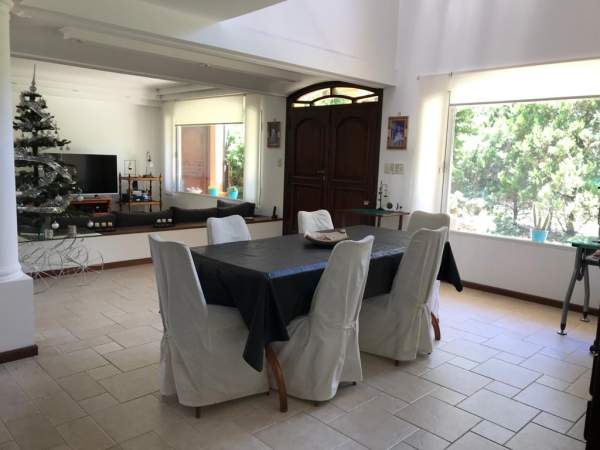IMPONENTE CASA EN EL CORAZON DEL MONTE — foto 4