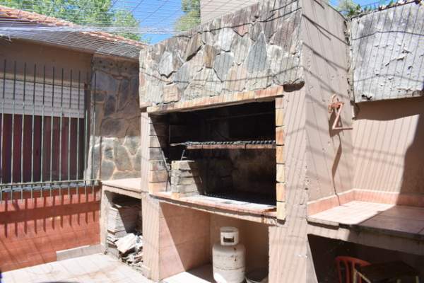 AMPLIA CASA EN ZONA DE RESIDENTES — foto 9