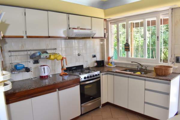 CASA EN EL MONTE — foto 3