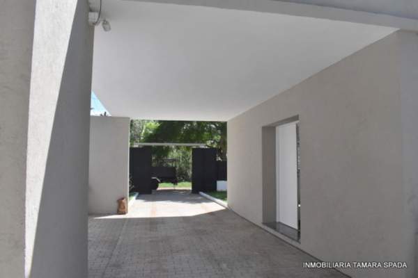 CASA A METROS DE LA CANCHA DE GOLF — foto 12