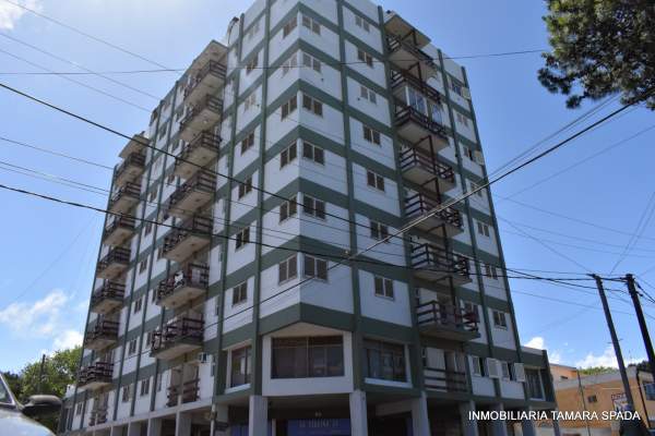 DEPARTAMENTO SOBRE EL MONTE A METROS DEL MAR