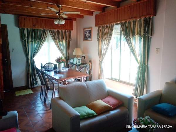 CASA CON GALPON Y PARQUE — foto 2