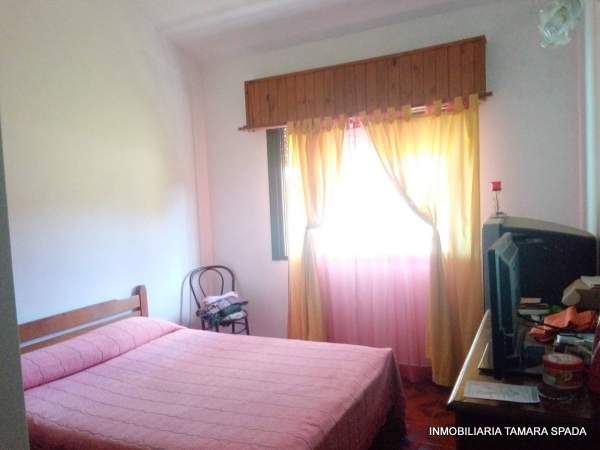 CASA CON GALPON Y PARQUE — foto 4
