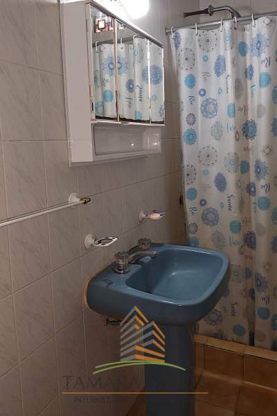 CASA CON AMPLIO JARDÍN — foto 7