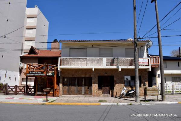 AMPLIO DUPLEX A METROS DEL MAR — foto 2