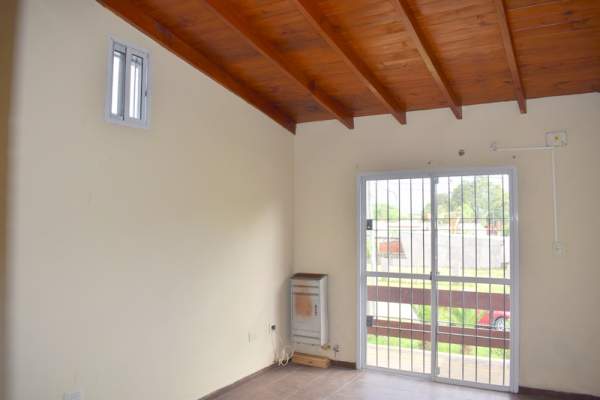 CASA CON PARQUE — foto 7