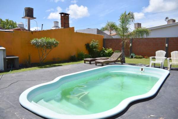 EXCELENTE CASA CON PILETA — foto 9