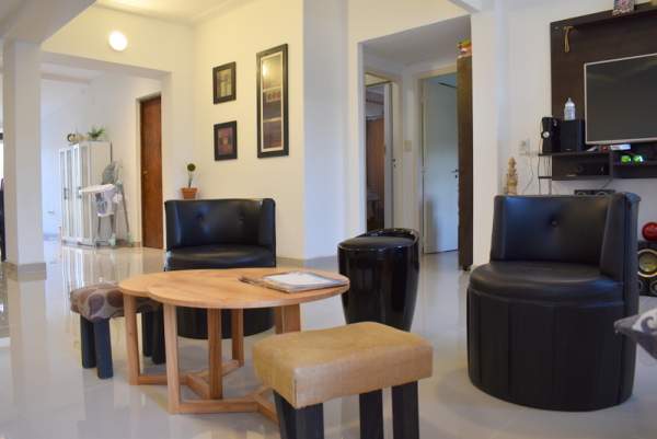 EXCELENTE CASA CON PILETA — foto 6