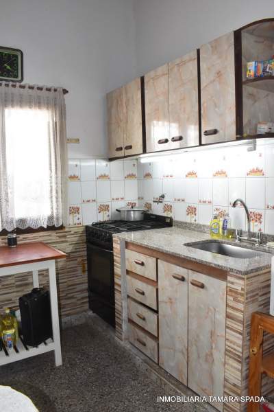 EXCELENTE CASA EN BARRIO PARQUE GOLF — foto 4