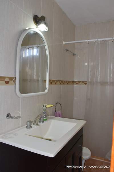 CASA SOLA EN LOTE — foto 4