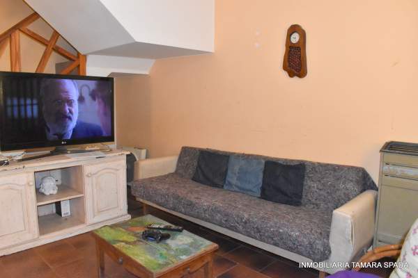 CASA CON PILETA EN BARRIO PARQUE GOLF — foto 2