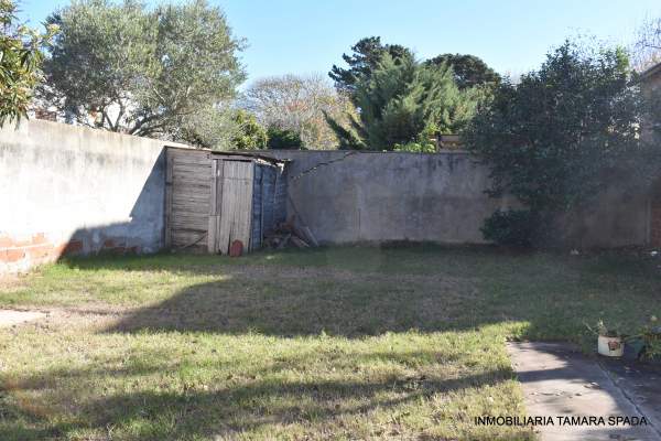 CASA SOLA EN LOTE — foto 6
