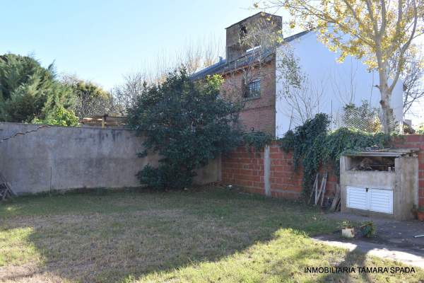 CASA SOLA EN LOTE — foto 7