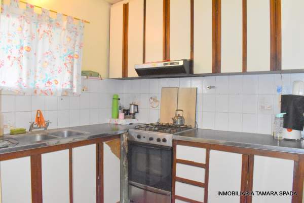 CASA CON PILETA EN BARRIO PARQUE GOLF — foto 6