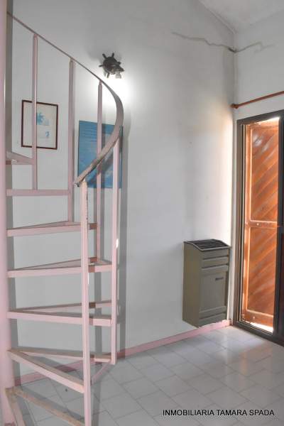 CASA CON PILETA EN BARRIO PARQUE GOLF — foto 9