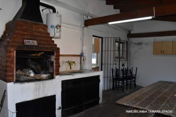 CASA CON QUINCHO Y PARQUE — foto 10