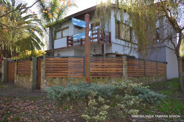 CASA MODERNA DE CATEGORÍA