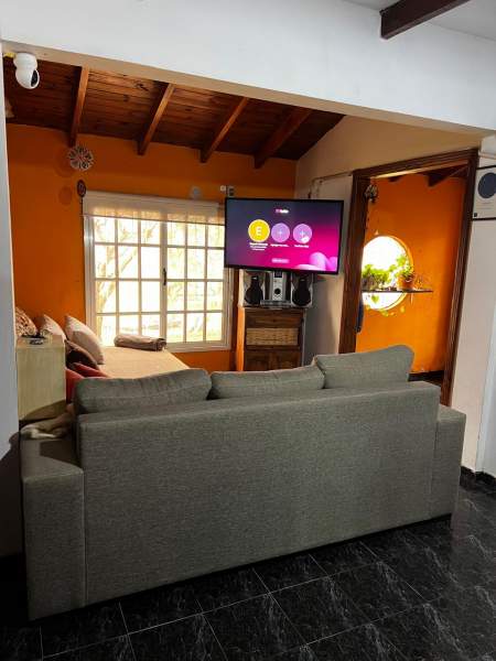 CASA CON EXCELENTES COMODIDADES — foto 2