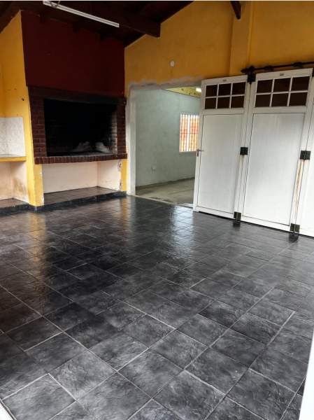CASA CON EXCELENTES COMODIDADES — foto 14