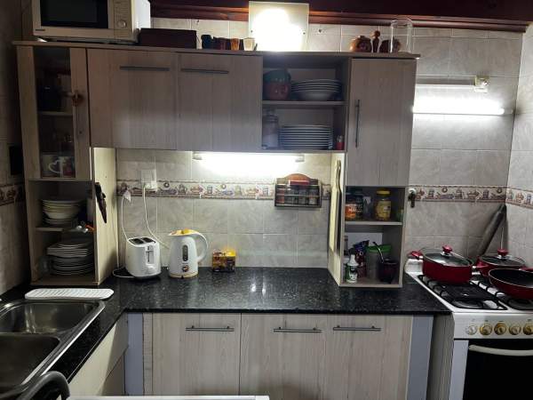 CASA CON EXCELENTES COMODIDADES — foto 5