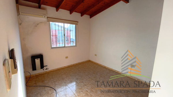 AMPLIO DUPLEX DE CUATRO AMBIENTES - 9