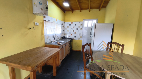 DOS UNIDADES SOLAS EN LOTE Y OTRO LOTE CONSTRUIDO A METROS DE AV. 79 - 12