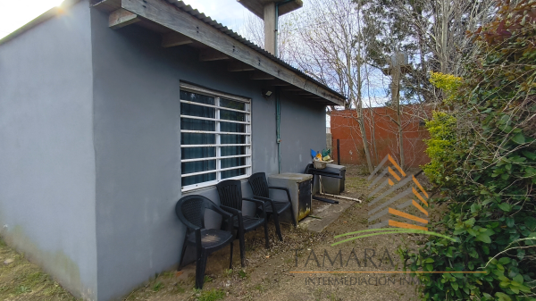 DOS UNIDADES SOLAS EN LOTE Y OTRO LOTE CONSTRUIDO A METROS DE AV. 79 - 7