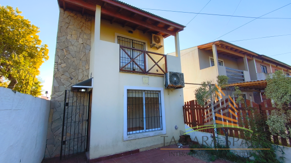AMPLIO DUPLEX DE CUATRO AMBIENTES - 16