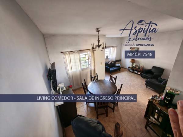 VENTA Casa apta crédito de 3 dormitorios con cochera y patio en Nuevo Poeta Lugones — foto 3